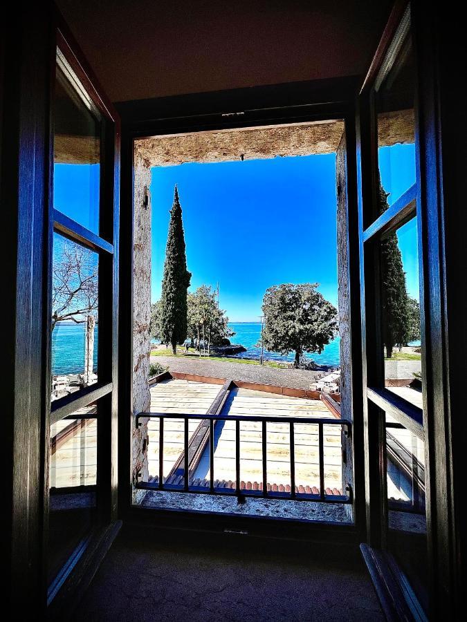 Welcome Traveller Merlo Nero Apartments Garda  Kültér fotó